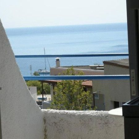 Efrosyni Apartments Agia Marina  Ngoại thất bức ảnh